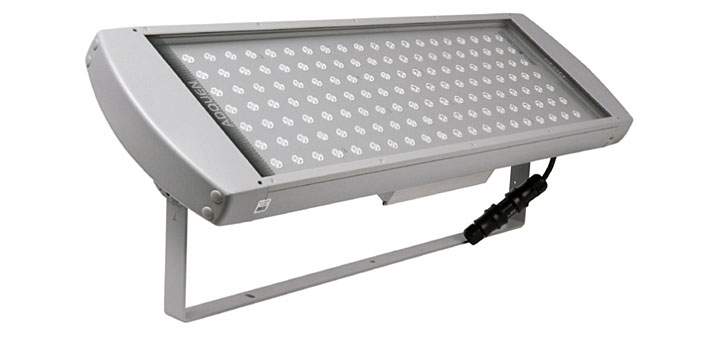 Fot. 2. Oprawa przemysłowa naświetlacz ADQUEN ON