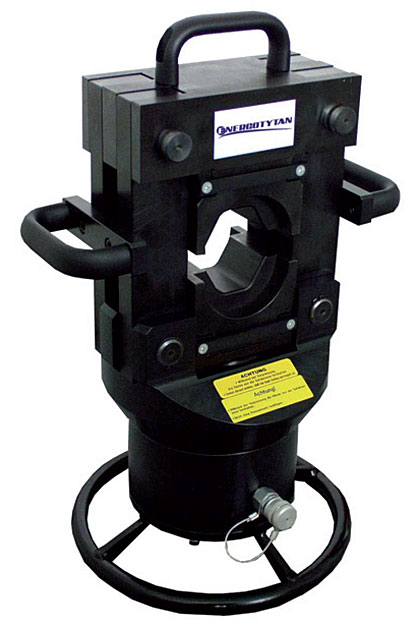 Fot. 6. Narzędzia hydrauliczne do zaciskania końcówek