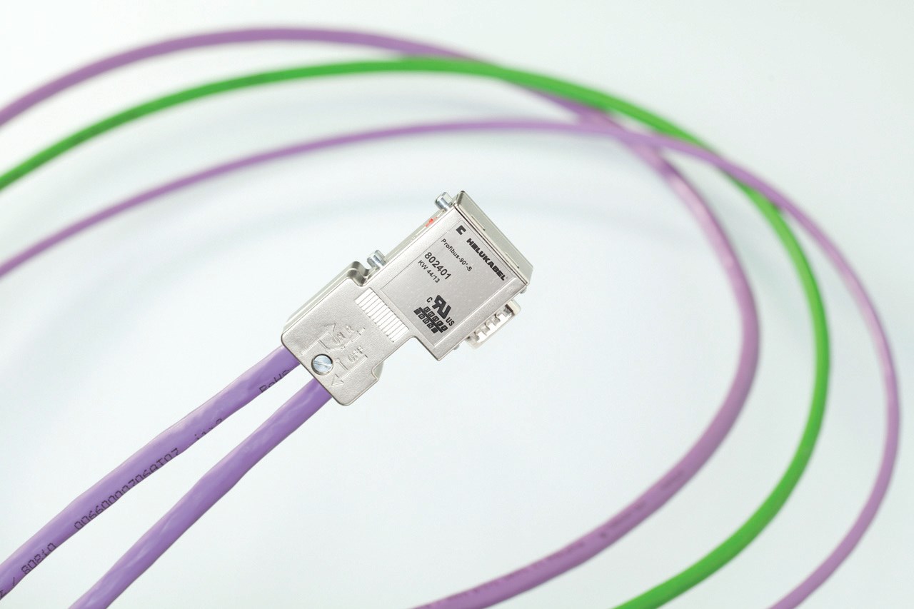 Fot. 1. Złącza PROFIBUS serii HELUKAT