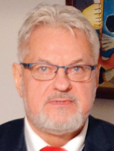 Jan Subocz,
szef dystrybucji
Marek HOLOPHANE
- systemy oświetlenia,
CELLPACK - osprzęt
kablowy nn i SN ZPUE
Katowice S.A