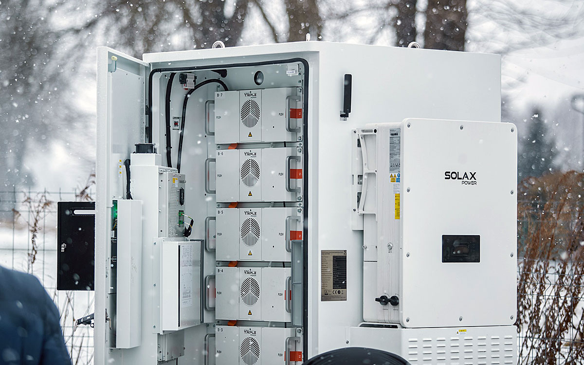 Magazyny energii SolaX dla instalatorów – oferta B2B Calma