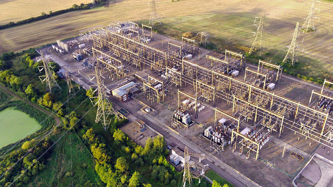 Integracja liczników energii z siecią Smart Grid – wyzwania transmisji danych w terenie
